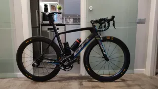 Bicicleta BH G6 DI2 + Mavic Cosmic CXR 60C