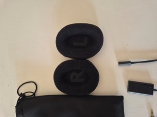 Auriculares Gaming Logitech G Pro + Accesorios