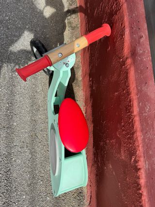 Bicicleta de madera estilo Vespa