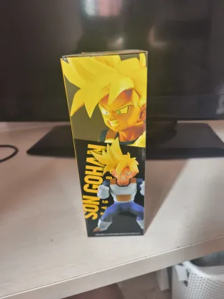 Figurita Gohan niño