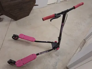 Patinete de 3 ruedas rosa