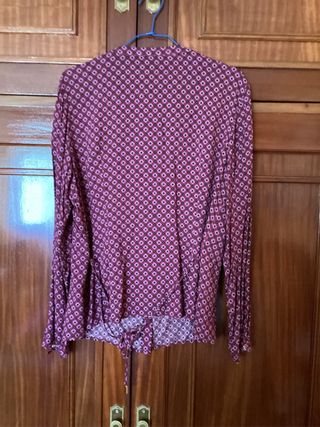 Blusa Amitié manga larga estampado geométrico