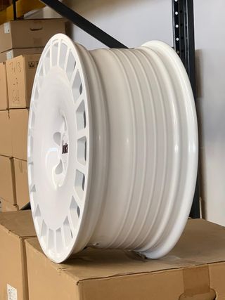 PROXIMAMENTE! BOLA B12 8.5X19 5X108 ET45 WHITE