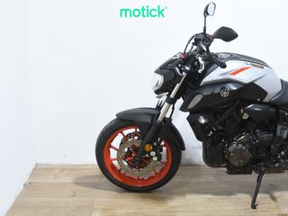 YAMAHA MT-07 (A2)
