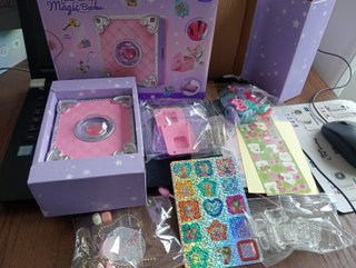 Kit Criativo DIY Hundreds of Magic Books