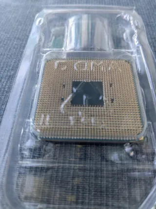AMD Ryzen 7 5700X3D Procesador