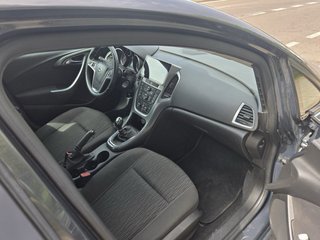 Opel Astra 2014