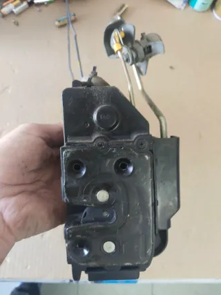 Cerradura Delantera Derecha Hyundai Getz