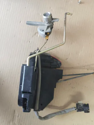 Cerradura Delantera Derecha Hyundai Getz