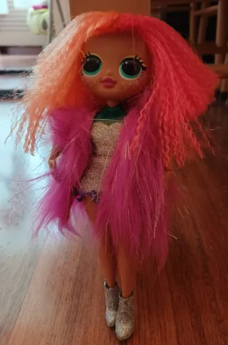 Muñeca LOL OMG Cosmic Nova
