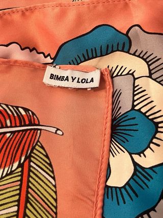 Pañuelo Bimba y Lola Corazón Plumas Multicolor