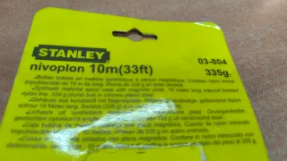 Plomada Stanley 10m 335g con burbuja 360°