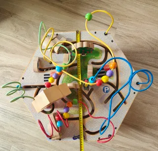 Juego de mesa de madera para niños