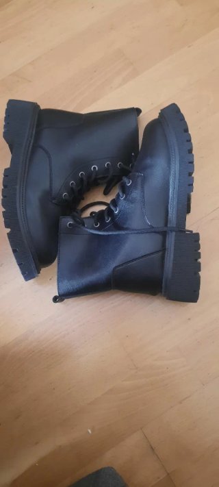 Botas negras talla 40