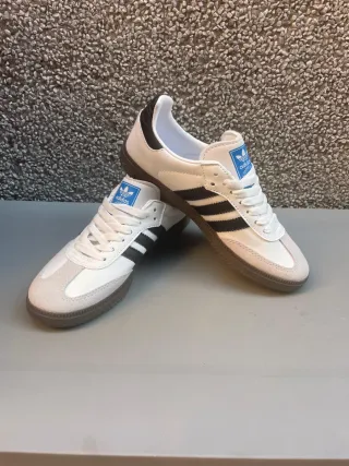 Adidas Samba Zapatillas Blancas y Negras