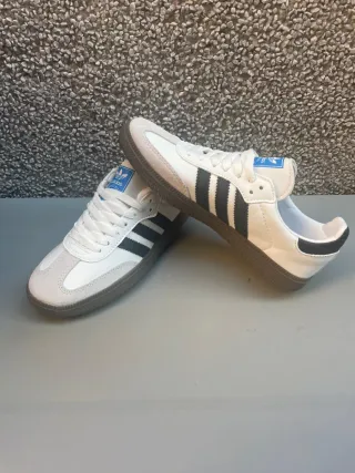 Adidas Samba Zapatillas Blancas y Negras