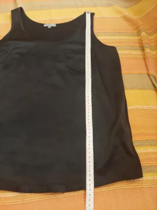 Lote Blusa Flores y Camiseta Negra