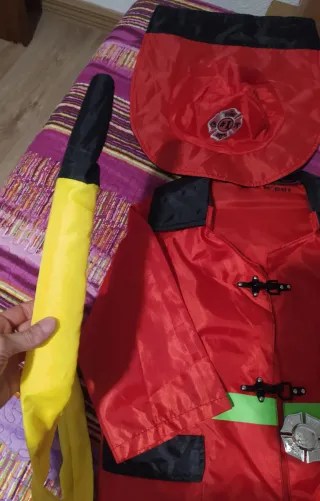 Disfraz Bombero Niño 7-11 años. Complementos incl.