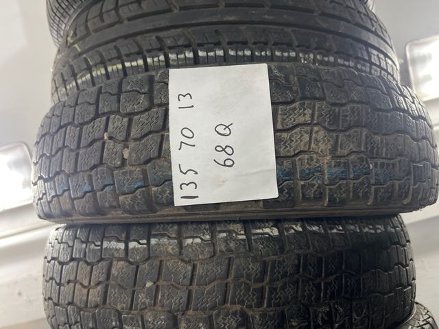 Neumáticos 135/70 R13 68Q