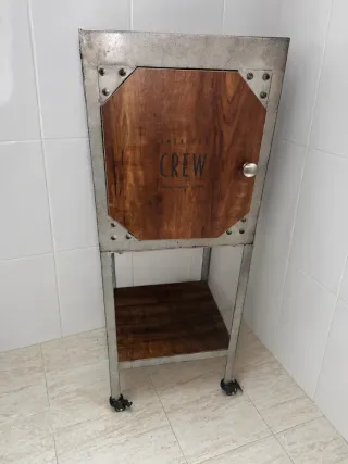 Carrito auxiliar American Crew