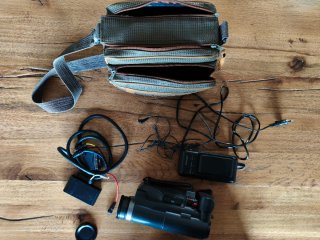 Videocamera Hitachi VM-E110E 8mm Funzionante