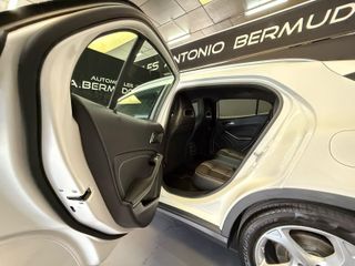 MERCEDES GLA  180 1.6, 122 CV