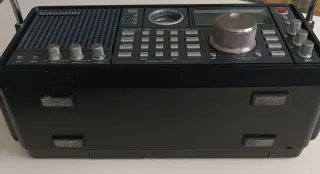 Radio Grundig Satellit 750 multibanda