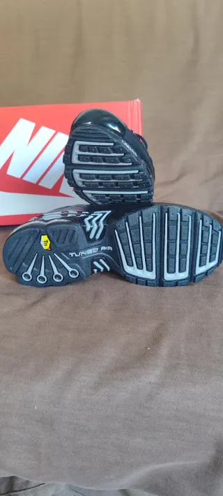 Tênis Nike Air Max Plus III