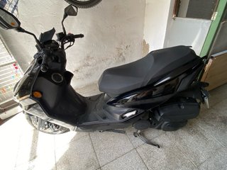 Linhai Buck 125 Negra - Moto Scooter