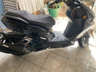 Linhai Buck 125 Negra - Moto Scooter