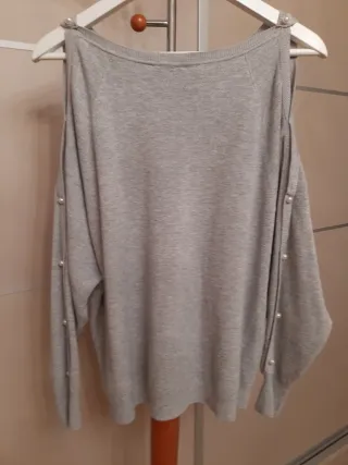 Jersey Gris con Perlas Talla M. Zara