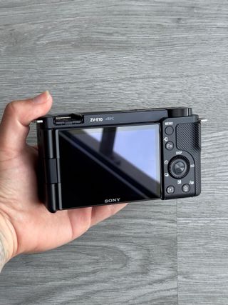 Sony ZV-E10 + Sigma 16mm F1.4 DC DN