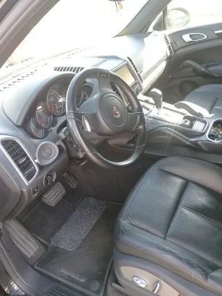 Porsche Cayenne 2010