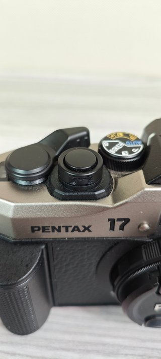 Pentax 17 Cámara Compacta Lente Fija