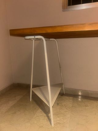 Escritorio Ikea Madera y Cajonera Blanca