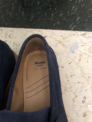 Scarpe uomo scamosciate Bata blu