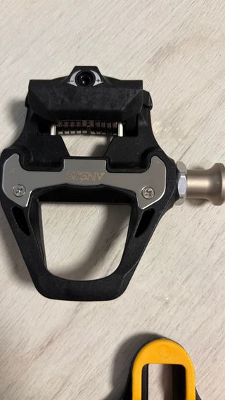 Pedales y calas carretera