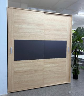 Armario puertas correderas madera y cristal