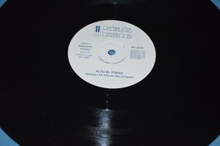 Lote variado 27 discos vinilo LPs.