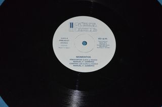 Lote variado 27 discos vinilo LPs.