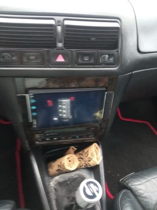 Volkswagen Golf 2004