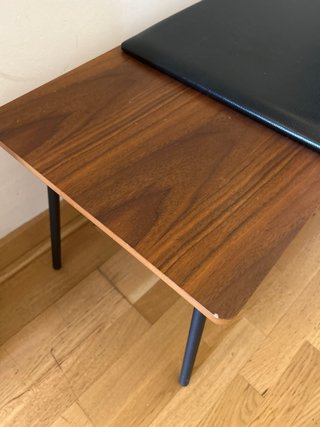 Banco Kave Home Madera Nogal y Metal Negro