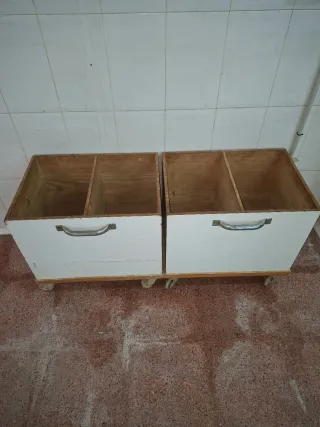 Cajoneras de madera con ruedas