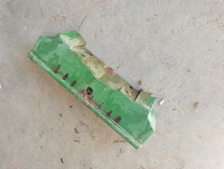 Soporte frontal contrapesas John Deere 3135