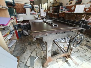 Antica taglia cartoni fine 1800, funzionante