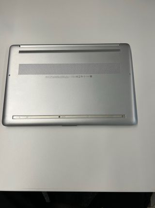 HP 15s Ryzen 7 5700U 12GB 512SSD Rápido y cuidad