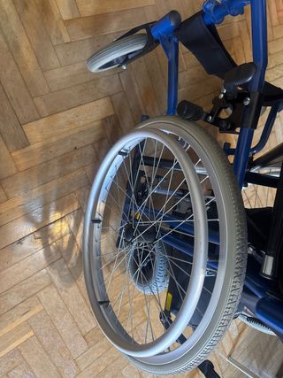 Silla de ruedas con motor