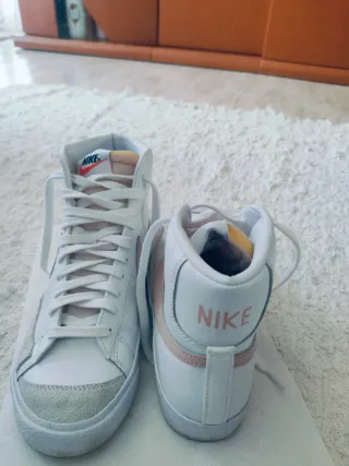 Zapatillas funcional Nike Blazer Mid '77 Pink Whit