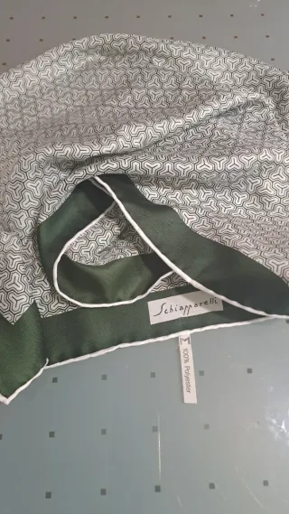 Pañuelo de cuello vintage  verde y gris