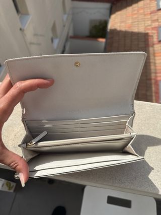 Cartera Michael Kors Blanca y Dorada